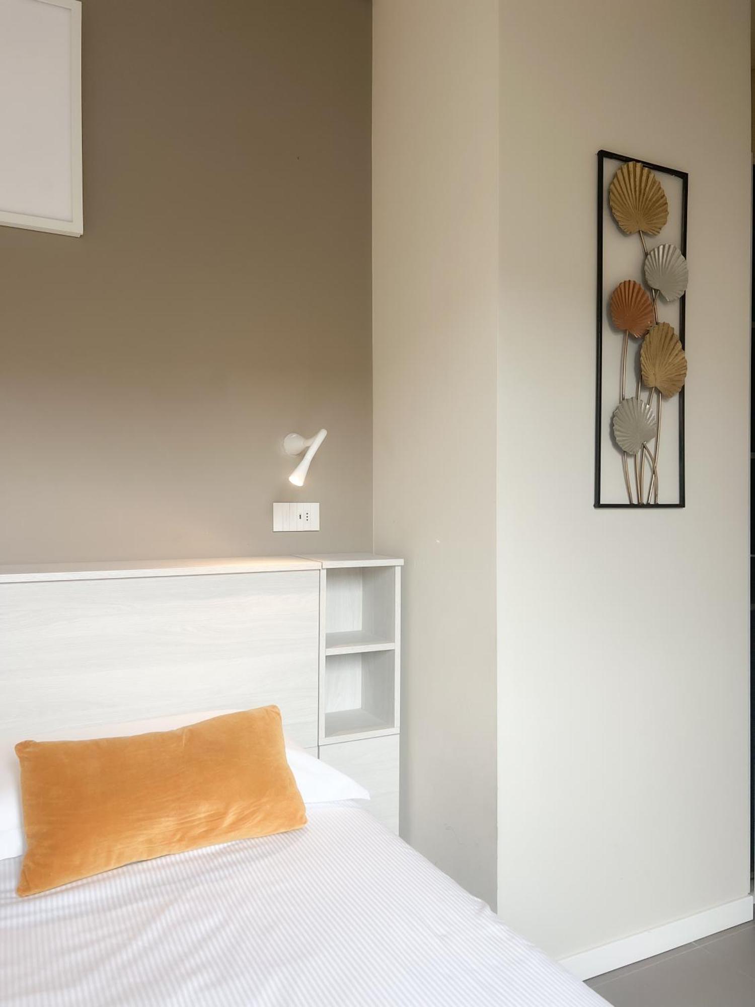 Comecasa 10 Minutes Walk From Duomo 2 Bedroom *