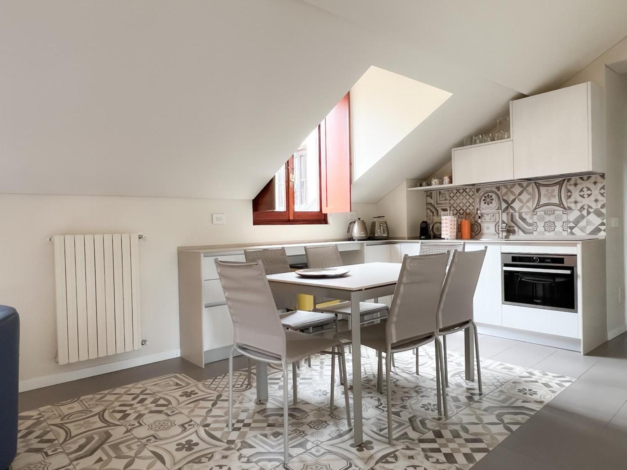 Apartamento Comecasa 10 Minutes Walk From Duomo 2 Bedroom *
