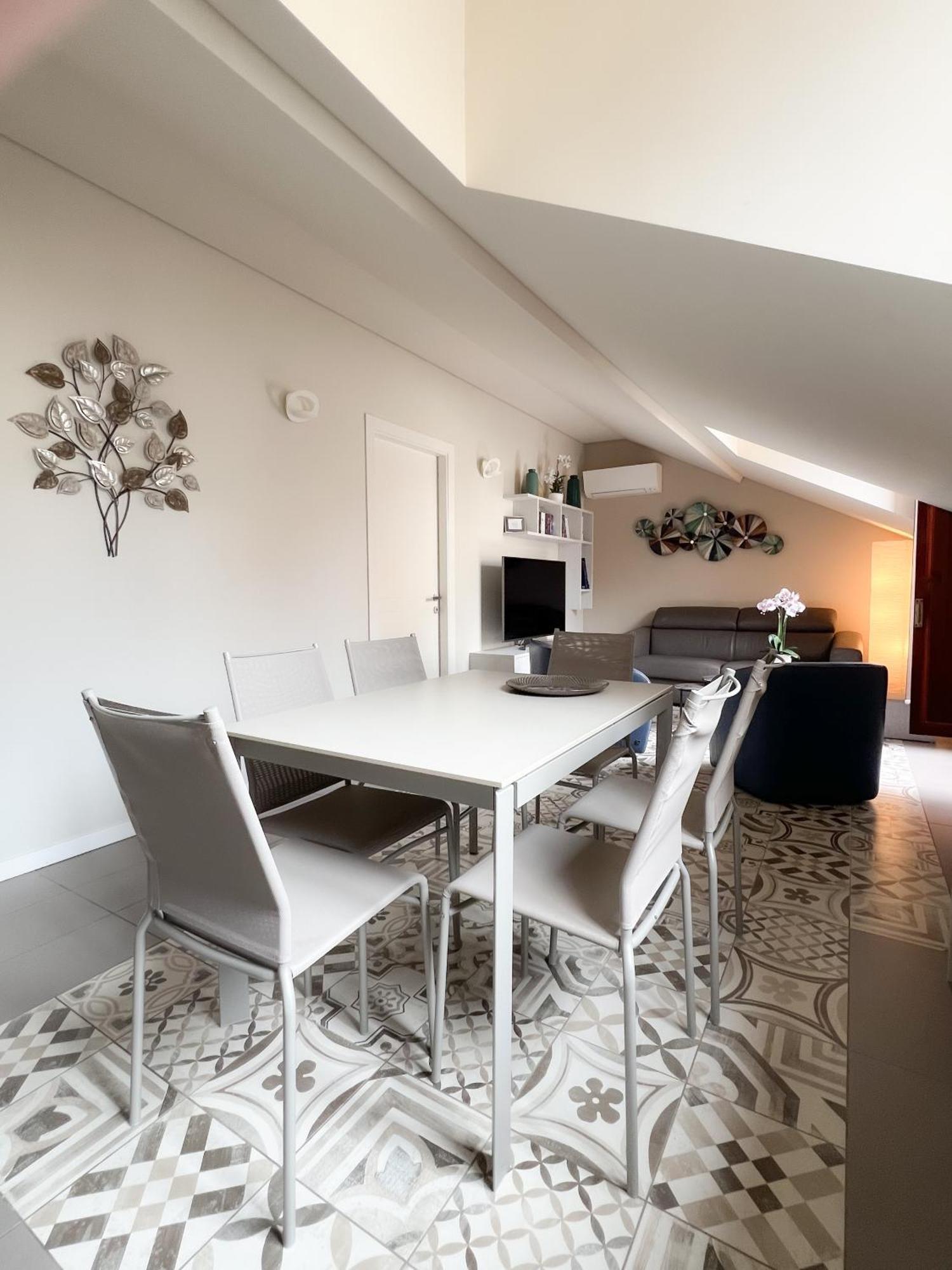 Comecasa 10 Minutes Walk From Duomo 2 Bedroom * Milán