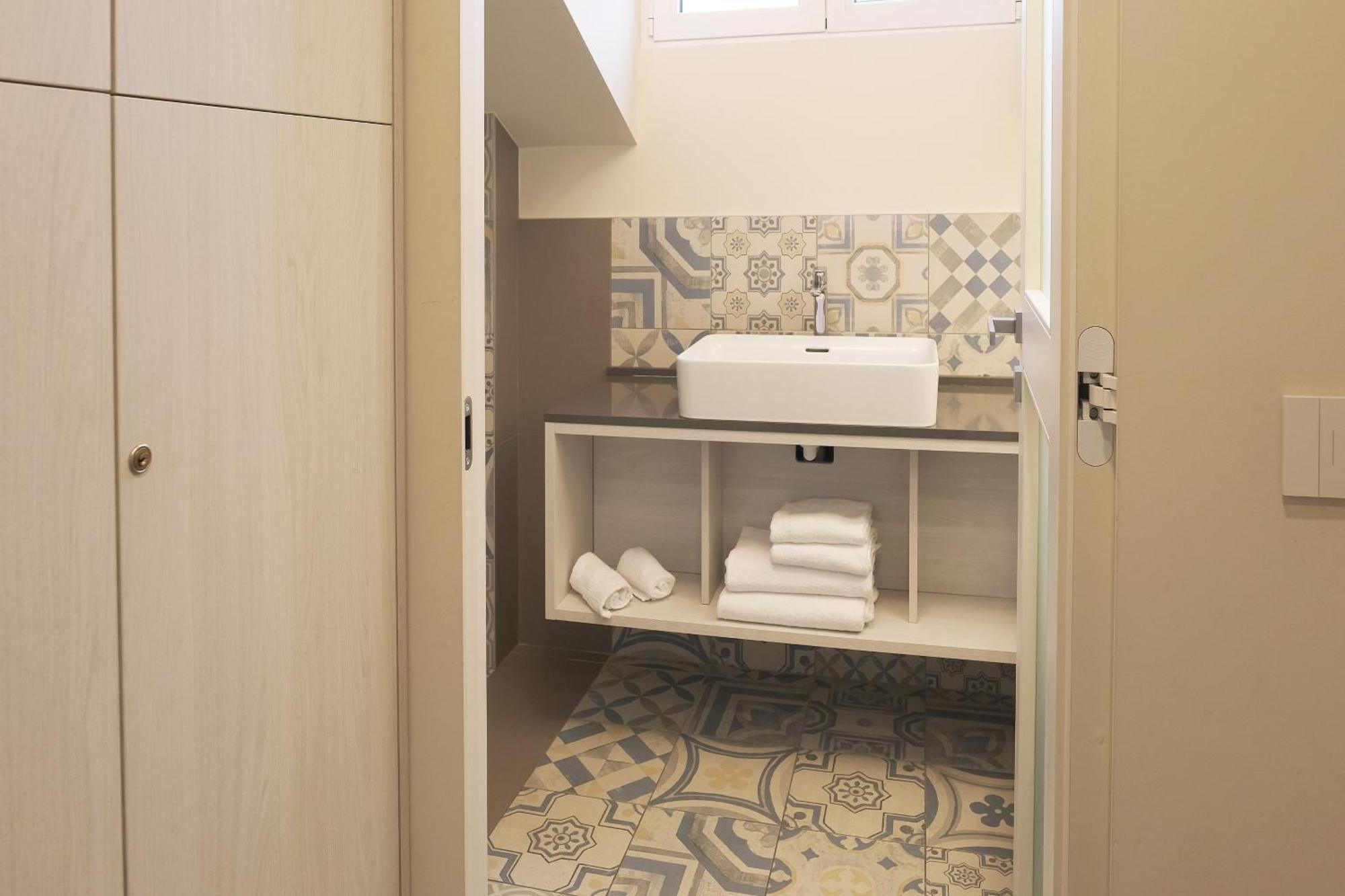 Comecasa 10 Minutes Walk From Duomo 2 Bedroom *