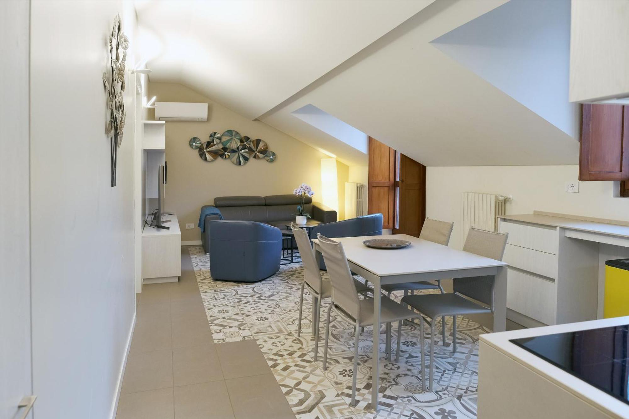 Apartamento Comecasa 10 Minutes Walk From Duomo 2 Bedroom *